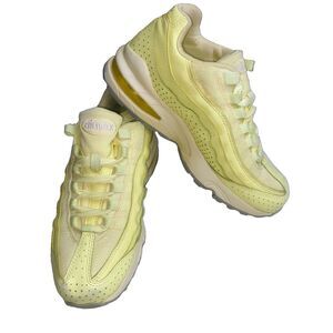 Air Max 95 SE GS Citron Tint Yellow Sneakers AJ1899-800 Size 4.5Y / Womens 6